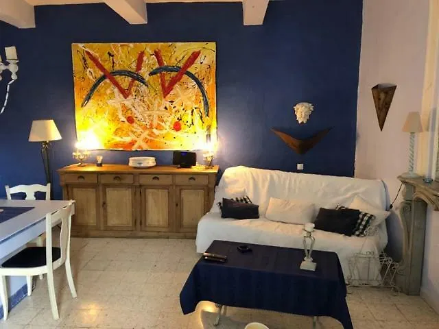La Gandonne Hotel Caderousse 0*,  France