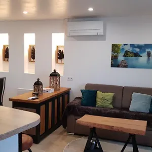 Appartement Maison Au Calme En Campagne Climatisee, Caderousse